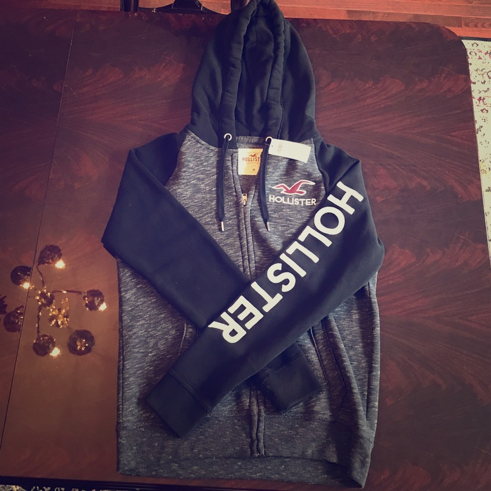 Hollister - Men’s Full-Zip Icon Hoodie - Medium